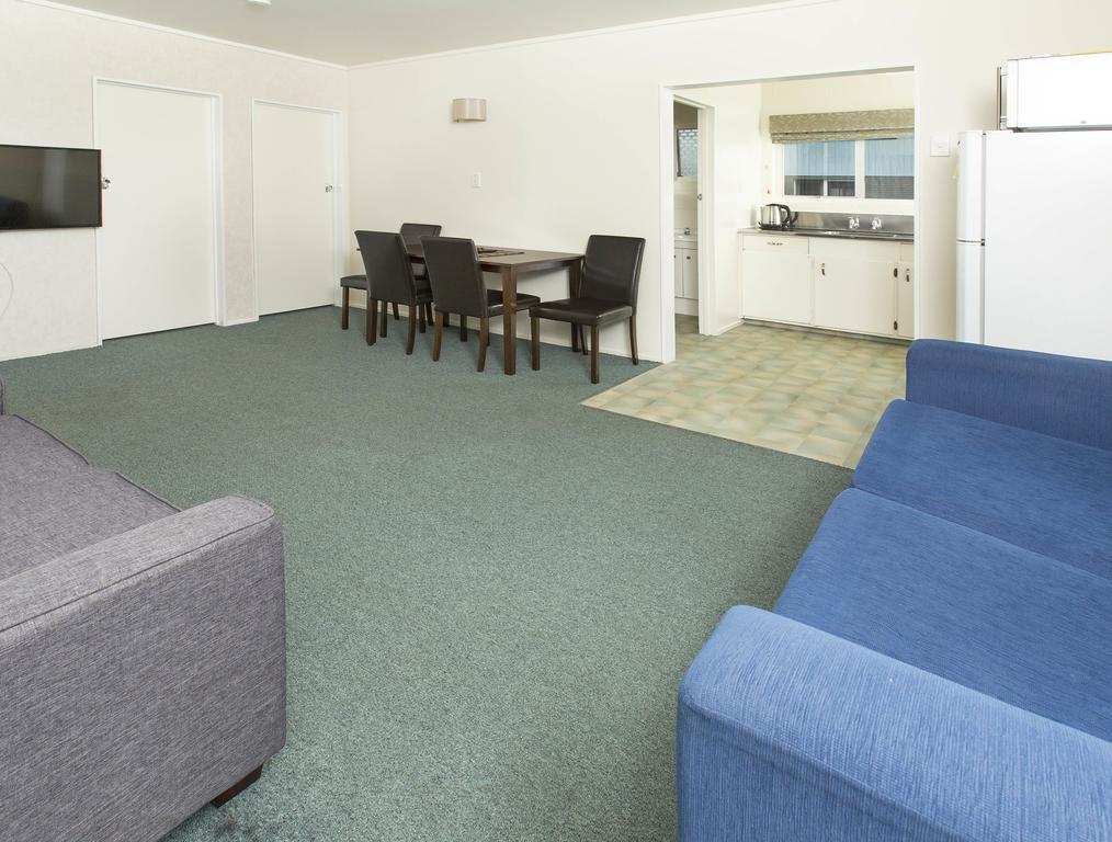 Marina Court Motel & Apartments Вангерей Номер фото